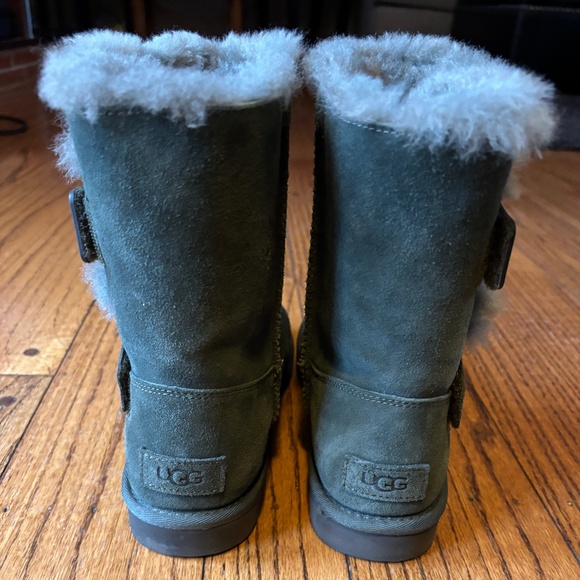 UGG Logo Strap Fur Boots in Excellent Condition size 8 - Picture 7 of 16